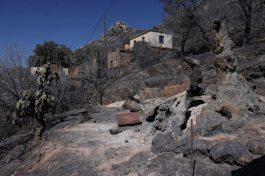 Σέλινο: Σοβαρές καταστροφές από την πυρκαγιά – Πρώτες εκτιμήσεις των ζημιών