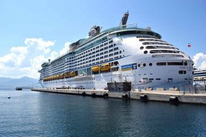 Από το κρουαζιερόπλοιο στο νοσοκομείο Χανίων – Στο «πόδι» το λιμενικό για μια 45χρονη Γερμανίδα