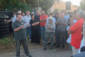 Διαμαρτυρία στο στρατόπεδο «Ζωγραφάκη-Πλευράκη»: Στο πλευρό του Δήμου η τοπική κοινωνία κατά των κλειστών δομών
