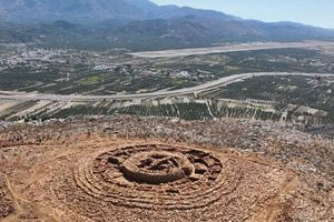 Μαμουλάκης: Να μετεγκατασταθεί το ραντάρ μακριά από τον αρχαιολογικό χώρο του λόφου της Παπούρας