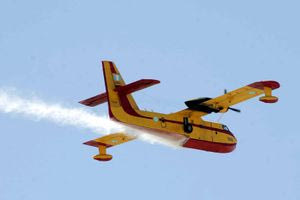 Δύο Canadair στέλνει η Ελλάδα στη Βόρεια Μακεδονία
