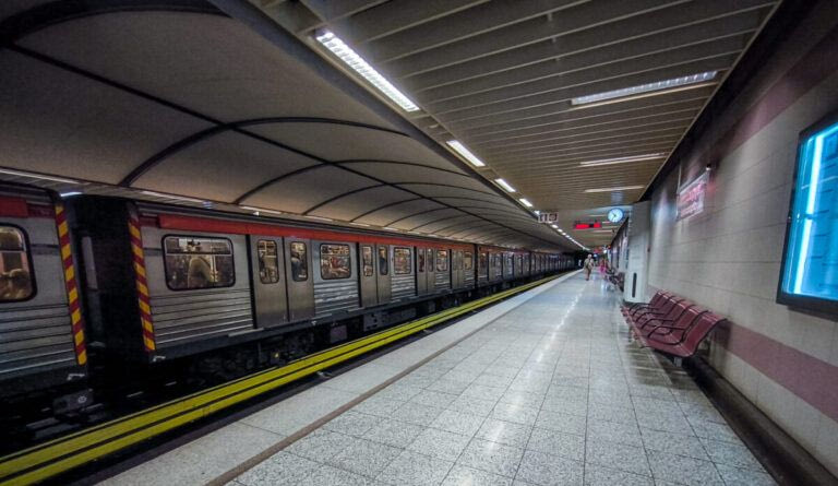 Στο αυτόφωρο δύο άτομα που «τρύπωσαν» σε εγκαταστάσεις του Μετρό με σπρέι και κόφτες