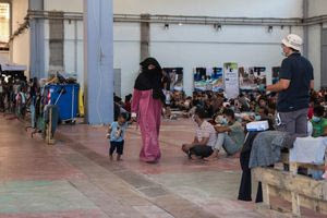 Τρεις προσωρινές δομές φιλοξενίας για τους μετανάστες στην Κρήτη