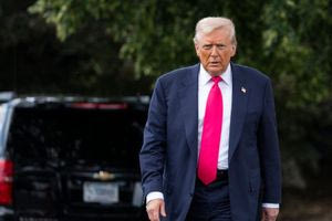 Τραμπ: Πιθανή μια τριμερής συνάντηση με Πούτιν αλλά και τον Ζελένσκι