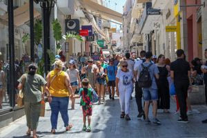 Γιώργος Ρακκάς: «Η λύση στον υπερτουρισμό είναι η πρόληψη»