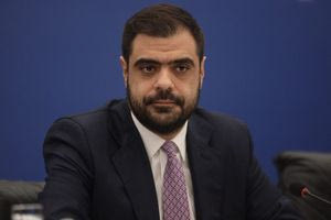 Π. Μαρινάκης: Η κοινωνία δεν έχει ανάγκη από σωτήρες