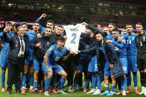 Εθνική Ελλάδας: Οι διεθνείς δίνουν χρήματα του πριμ ανόδου στην οικογένεια του Μπάλντοκ