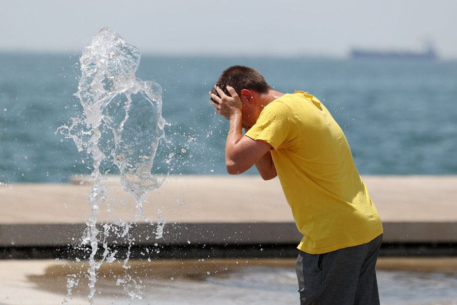 Καύσωνες πιο συχνοί και πιο έντονοι: Προ των πυλών το νέο κύμα ζέστης – Τι λένε οι επιστήμονες