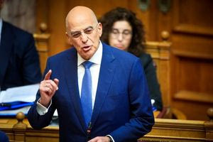 Δένδιας: Ανήσυχος ο Πατριάρχης Αντιοχείας Ιωάννης για τους Χριστιανούς στη Μέση Ανατολή