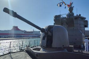 “Ελλάς εν πλω”: η “Π” στη φρεγάτα ΚΑΝΑΡΗΣ (φωτογραφίες)