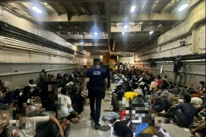 Την αλλαγή του τρόπου μεταφοράς των μεταναστών ζητούν οι αστυνομικοί της Κρήτης