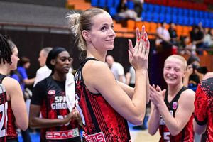 Ο Ολυμπιακός στο μπάσκετ απέκτησε την πανύψηλη Ιβάνα Γιακούμπτσοβα