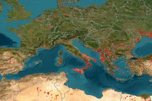 Η Μεσόγειος φλέγεται: Δείτε τις δορυφορικές εικόνες της NASA