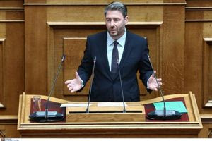 Ανδρουλάκης: Προσβλητικές οι δηλώσεις Πλεύρη για το φαγητό στους μετανάστες