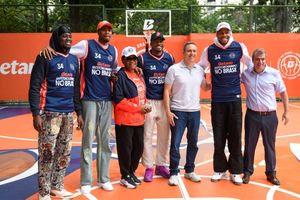 Αντετοκούνμπο: «Ίσως γυρίσουμε στον Φιλαθλητικό να τον ανεβάσουμε» – Αποθέωση για τον Νίκο Γκάλη