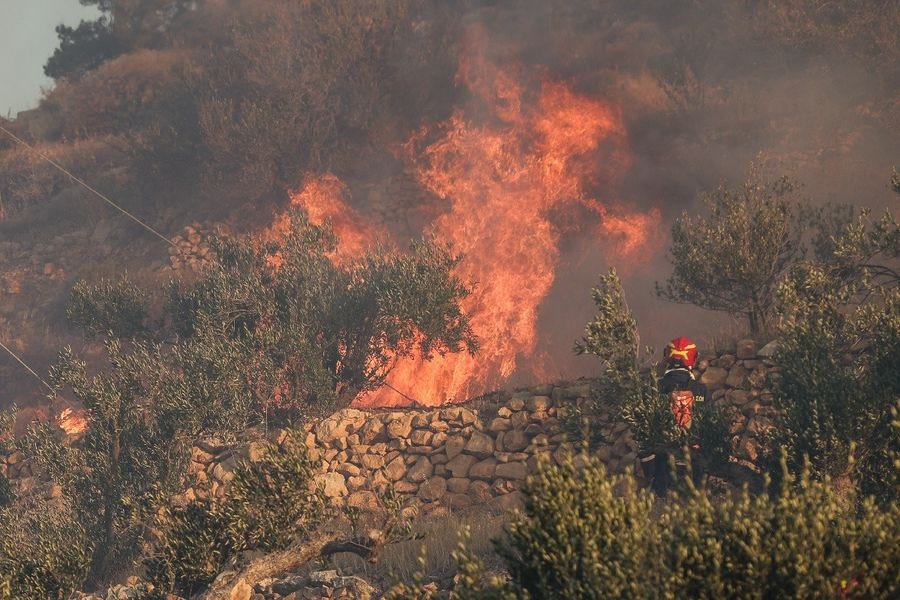 Φωτιές: Συμβουλές προστασίας για την αποφυγή εισπνοής καπνού