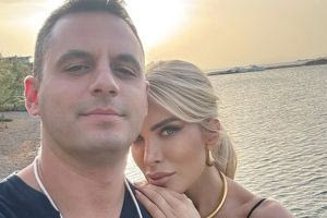Στα Χανιά η Κατερίνα Καινούργιου με τον Παναγιώτη Κουτσουμπή – Οι ρομαντικές διακοπές του ζευγαριού