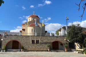 Αγία Ειρήνη Χρυσοβαλάντου: Προσκύνημα μέσα στο Ηράκλειο