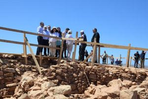 N. Aνδρουλάκης: Το ΥΠ.ΠΟ. να προστατεύσει, να αναδείξει και να κάνει επισκέψιμο το μοναδικό μνημείο στο λόφο Παπούρα