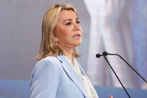 Ζέττα Μακρή για τον δημοσιογράφο που την εκβίαζε: «Μου ζήταγε χρήματα για να μην κάνει αρνητικά δημοσιεύματα»