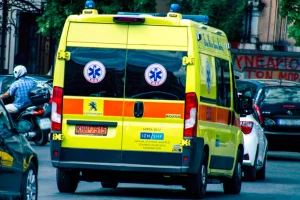 Έκρηξη σε ταβέρνα στο Μαρούσι – Στο νοσοκομείο δύο τραυματίες