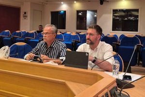 Ενσωματώνονται στις θέσεις της ΚΕΔΕ για τα ανταποδοτικά από έργα ΑΠΕ οι προτάσεις του Μεν. Μποκέα