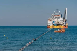 Ηλεκτρική ισχύς 500MW από την Αττική προς την Κρήτη με τη νέα μεγάλη διασύνδεση