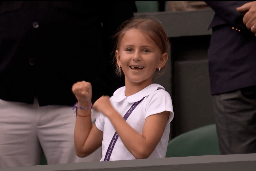 Ο Τζόκοβιτς έφτασε τις 100 νίκες στο Wimbledon αλλά την παράσταση έκλεψε η 7χρονη κόρη του