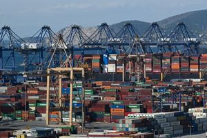 Η ΕΕ προετοιμάζει σχέδιο δασμών 100 δισ. ευρώ αν δεν υπάρξει συμφωνία με τον Τραμπ