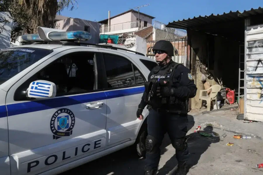 Αστυνομική επιχείρηση στον καταυλισμό στα Δύο Αοράκια (video)
