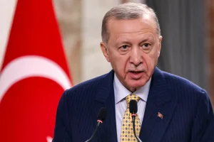 Τούρκος δημοσιογράφος έκανε σχόλια κατά του Ερντογάν και κινδυνεύει με πέντε χρόνια φυλάκισης