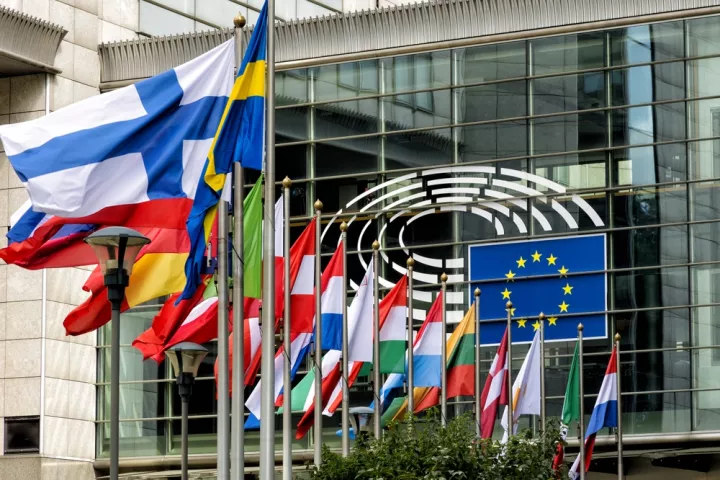Kράτη της ΕΕ, ανάμεσά τους η Ελλάδα, κατέθεσαν αίτημα ένταξης σε δάνεια του αμυντικού μέσου «SAFE»