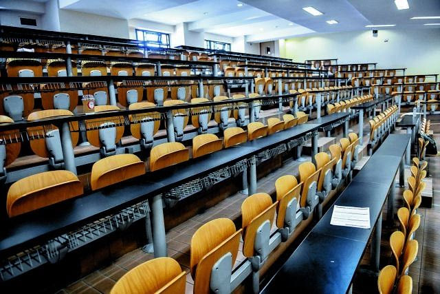 Τελευταία ευκαιρία να πάρουν πτυχίο παλιοί, αλλά ενεργοί φοιτητές δημόσιων πανεπιστημίων – Πότε ξεκινούν διαγραφές