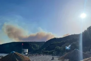 Συναγερμός στα Χανιά: Μεγάλη φωτιά στο Σέλινο -Ήχησε το 112 για εκκένωση, πνέουν ισχυροί άνεμοι