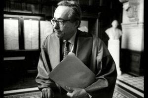 Η σιωπή σε καιρούς κτηνωδίας