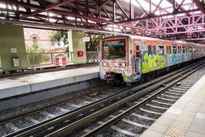 Νεκρό άτομο στις γραμμές του ηλεκτρικού στα Άνω Πατήσια – Κλειστοί σταθμοί και τμηματική κυκλοφορία