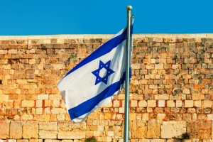 Μόνιμη εγκατάσταση στην Ελλάδα για τους 10.000 εκ των 80.000 που έφυγαν από το Ισραήλ