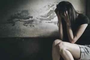 Τέσσερις άνδρες βίασαν ομαδικά 14χρονη – Την παρέσυραν μέσω εφαρμογής