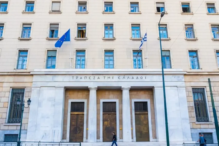 ΤτΕ: Μειώθηκαν τα επιτόκια καταθέσεων και χορηγήσεων τον Μάιο