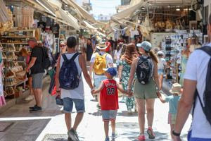 Οι καλύτεροι πελάτες του ελληνικού τουρισμού – Πόσα ξοδεύουν