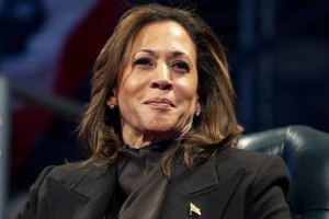 Καμάλα Χάρις: Έγραψε βιβλίο για τις 107 μέρες προεκλογικής εκστρατείας