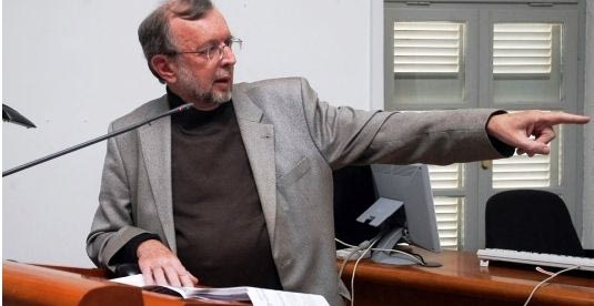 Πρόταση για απόδοση φόρου τιμής στον αείμνηστο Σταύρο Καμπέλη
