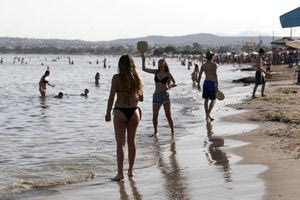 Καιρός: Νέο έκτακτο δελτίο της ΕΜΥ για τον καύσωνα – Πότε υποχωρούν οι ακραίες θερμοκρασίες