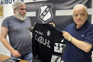 “Μια ζωή ΟΦΗ” για τον Κώστα Καζανάκη