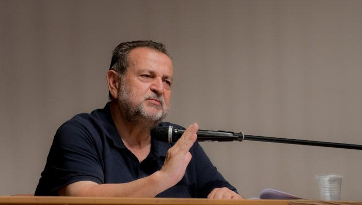 Βασίλης Κεγκέρογλου: Διεκδίκηση για την προστασία του λόφου Παπούρα και τη διατήρηση του αρχαιολογικού μνημείου