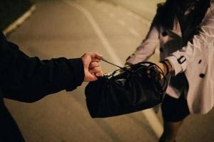 Βίντεο της Ελληνικής Αστυνομίας: Πέντε τρόποι για να πέσεις θύμα κλοπής