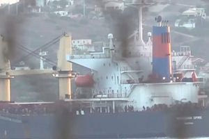 Στο Λαύριο οι 520 μετανάστες που διασώθηκαν στη Γαύδο