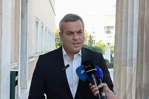 Μαμουλάκης: Κλείνουν και τα ΕΛΤΑ Νεάπολης!