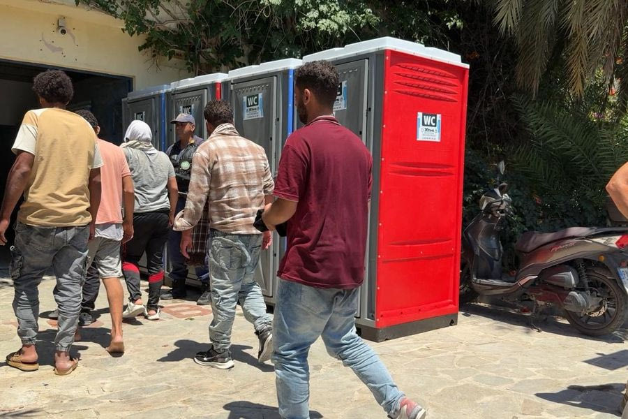 Στην Καβάλα μεταφέρονται οι 350 μετανάστες που φιλοξενούνται σε Χανιά και Ηράκλειο
