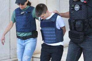 Ειρήνη Μουρτζούκου: Με σκυμμένο το κεφάλι έφυγε από τη ΓΑΔΑ